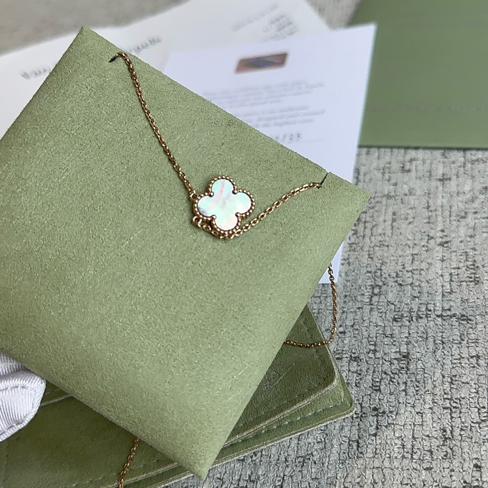 VCA Vintage Alhambra Grey Mother of Pearl necklace